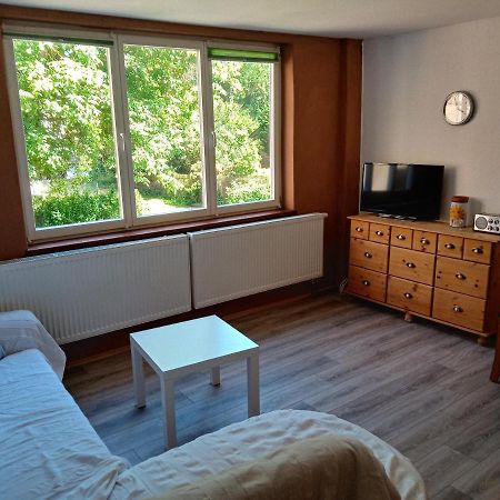 Ferienwohnung Baunatal - Ruhiges Apartment Am Ende Einer Sackgasse Εξωτερικό φωτογραφία