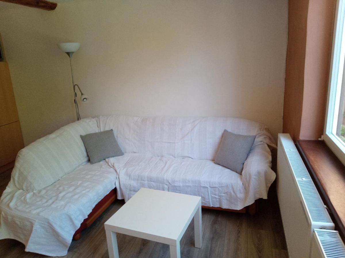 Ferienwohnung Baunatal - Ruhiges Apartment Am Ende Einer Sackgasse Εξωτερικό φωτογραφία